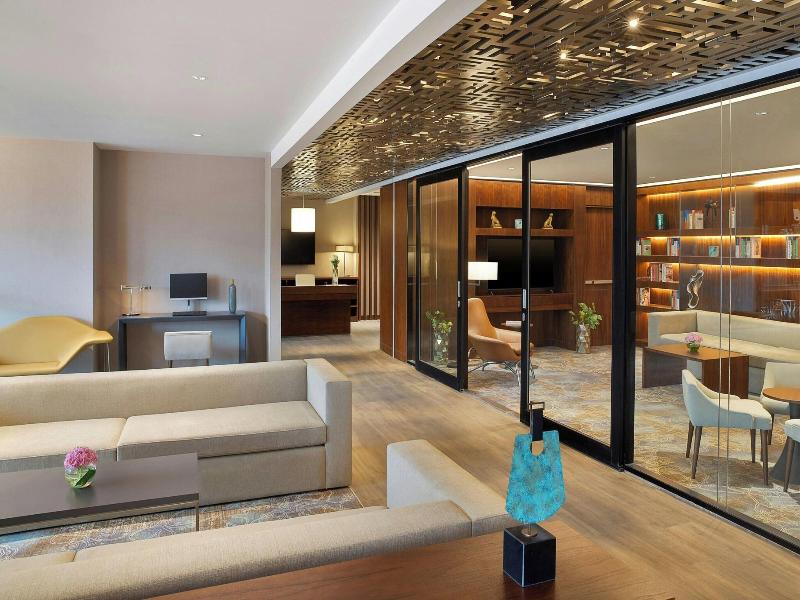 Jeddah Marriott Hotel Madinah Road image