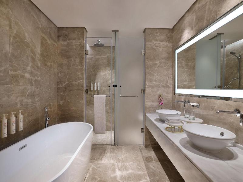 Jeddah Marriott Hotel Madinah Road image