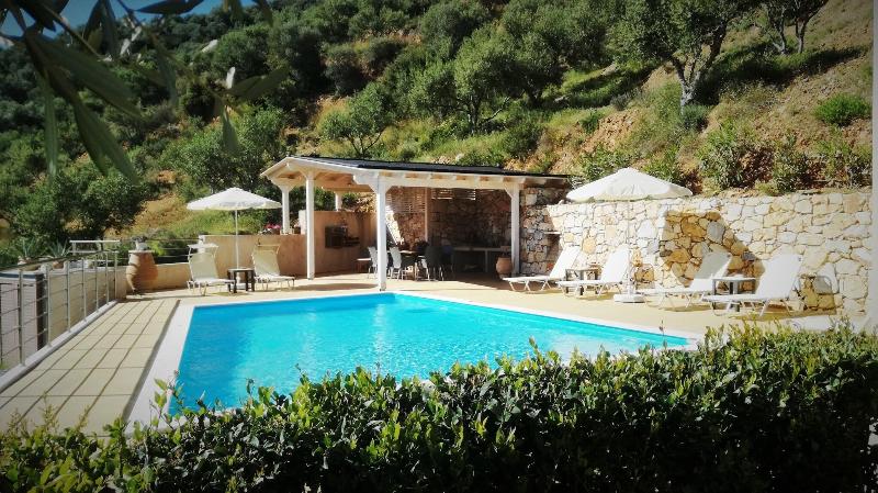 Aksos Suites Accessible Accommodation image