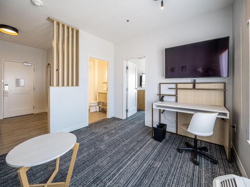 Towneplace Suites By Marriott Las Vegas North I-15 image