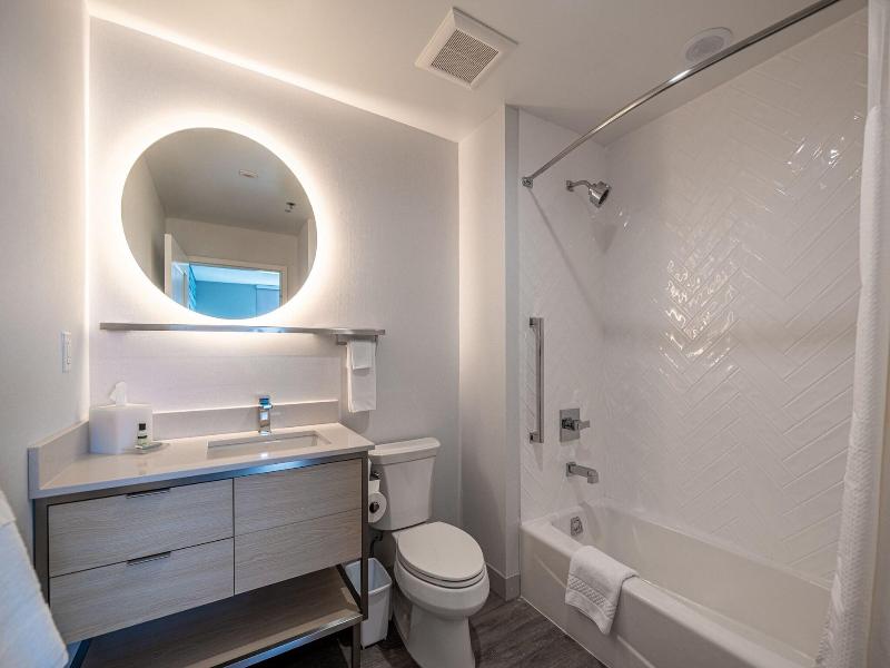 Towneplace Suites By Marriott Las Vegas North I-15 image