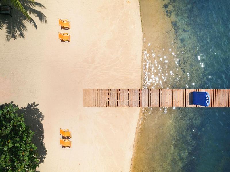 Puerta Azul image