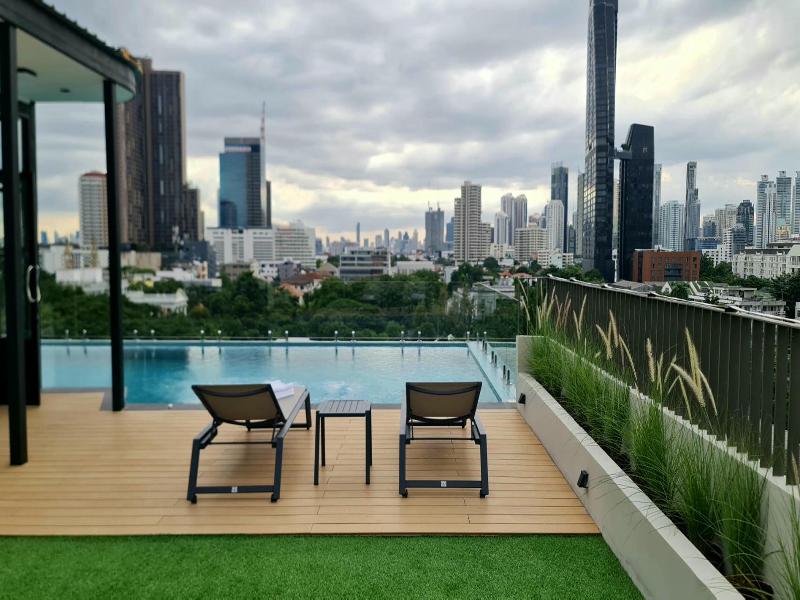 The Sacha Apart Hotel Thonglor image