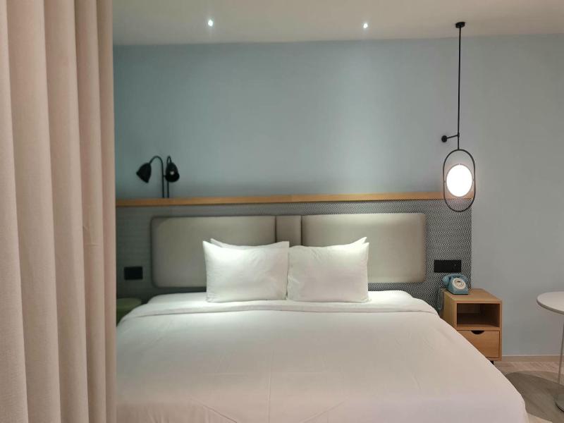The Sacha Apart Hotel Thonglor image
