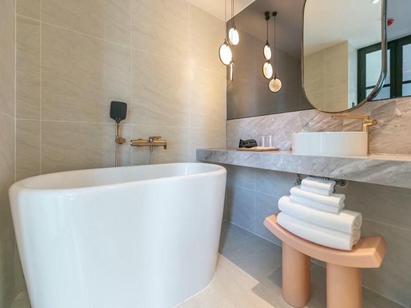 The Sacha Apart Hotel Thonglor image