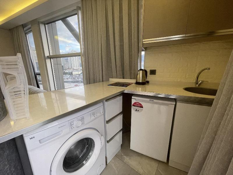 Le Luxe Suites Hotel & Spa image