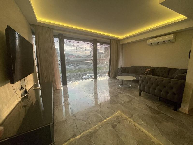 Le Luxe Suites Hotel & Spa image