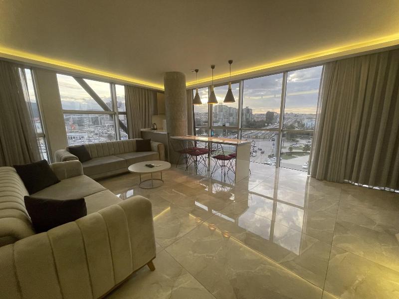 Le Luxe Suites Hotel & Spa image