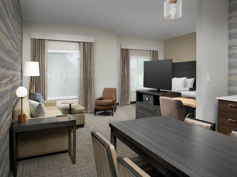 SUITE KING BED ONE BEDROOM