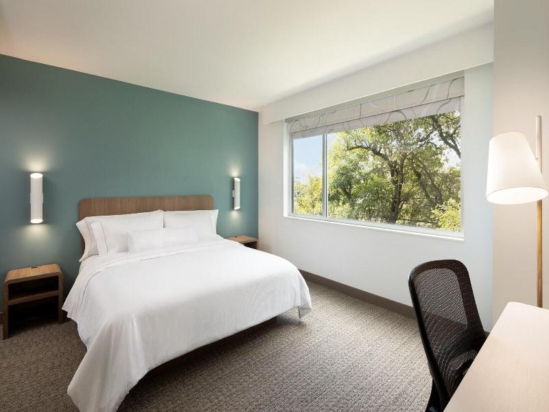 Element Austin At The Domain image