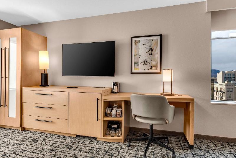 Hyatt Place Colorado Springs Downtown image