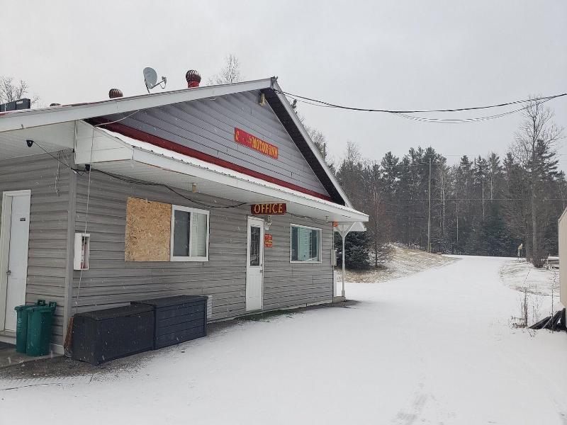 Calabogie Motor Inn