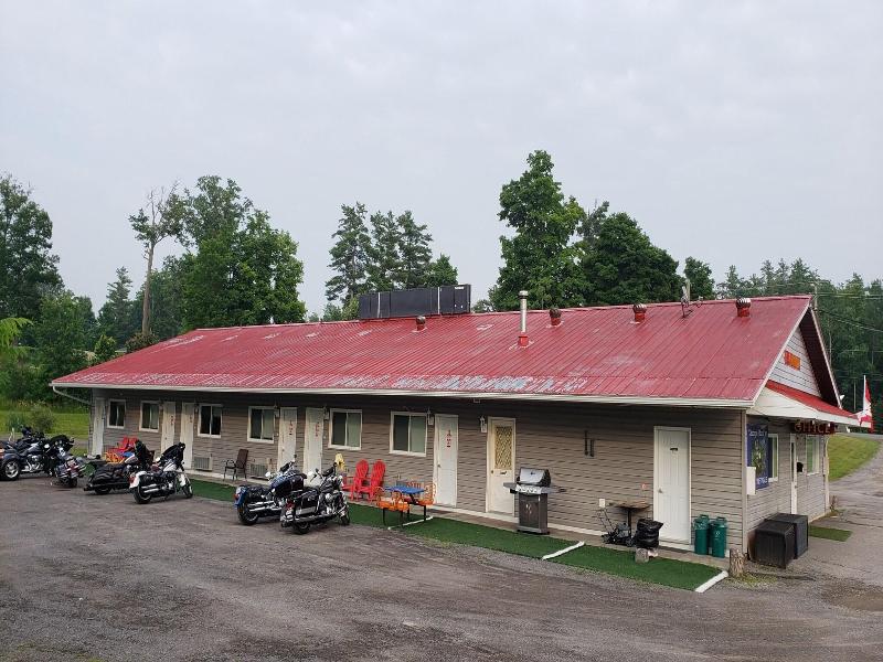Calabogie Motor Inn