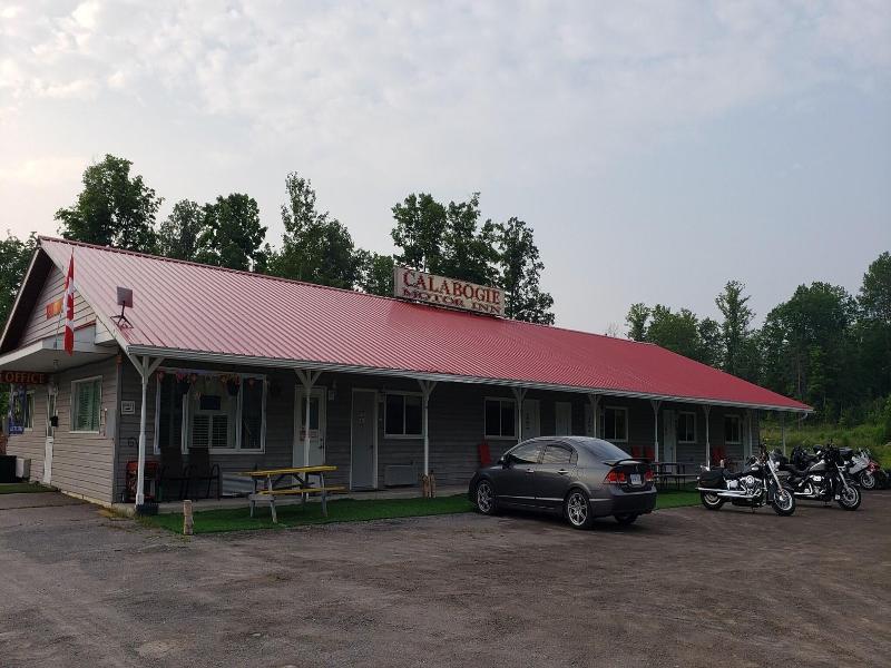Calabogie Motor Inn