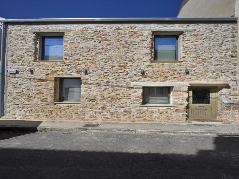 Evans House image