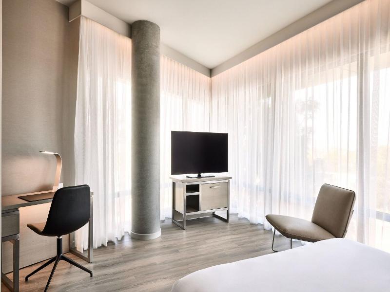Ac Hotel By Marriott Sunnyvale Moffett Park image
