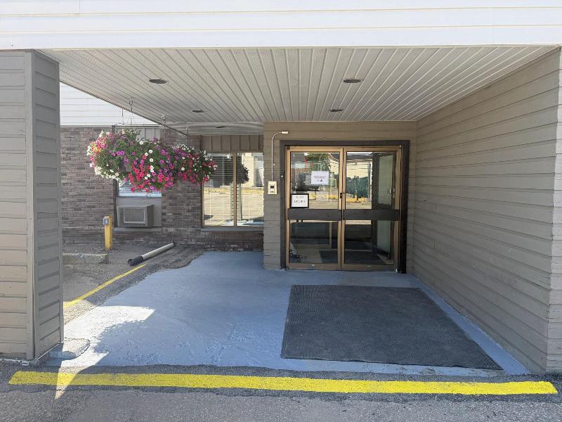 Anavada Inn & Suites Grande Prairie