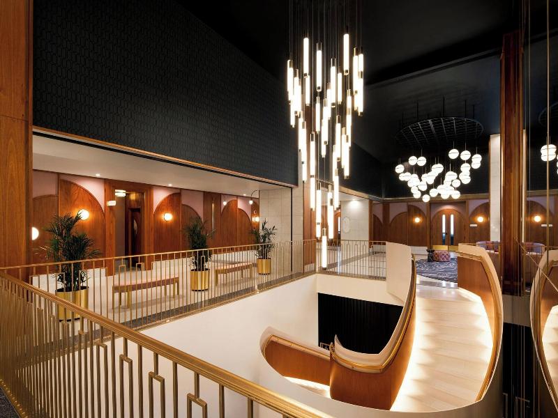 The Honeyrose Hotel, Montreal, A Tribute Portfolio image