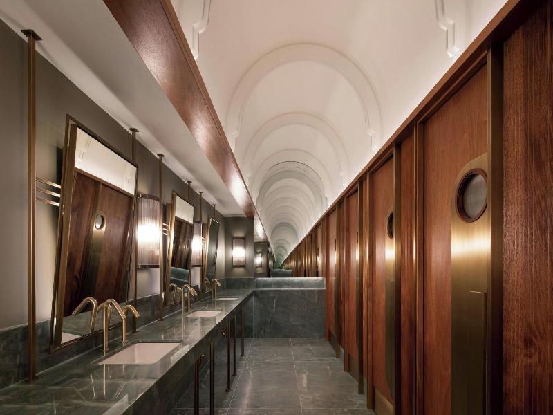 The Honeyrose Hotel, Montreal, A Tribute Portfolio image