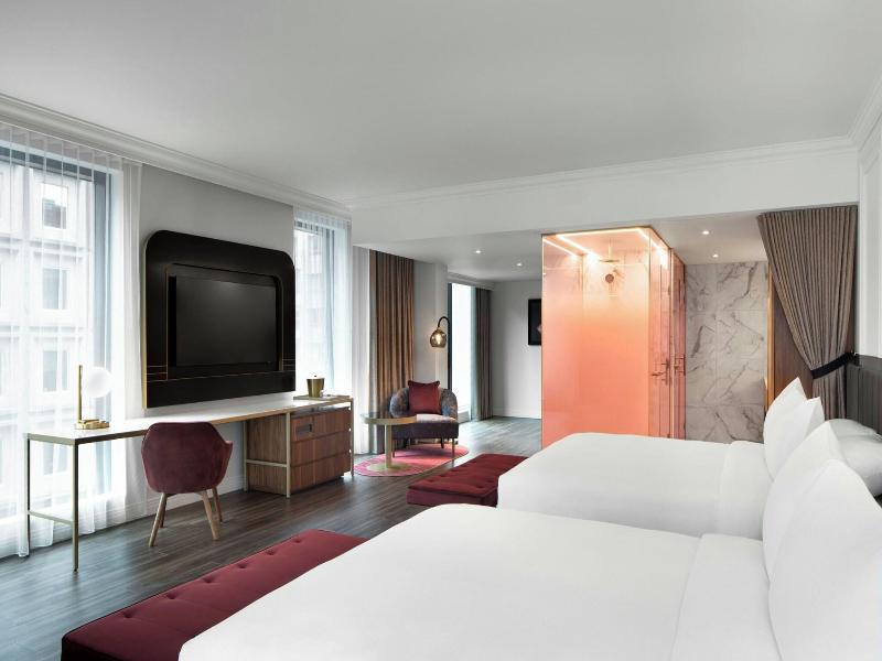 The Honeyrose Hotel, Montreal, A Tribute Portfolio image