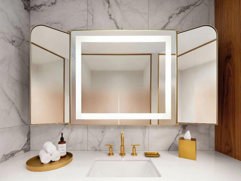 The Honeyrose Hotel, Montreal, A Tribute Portfolio image