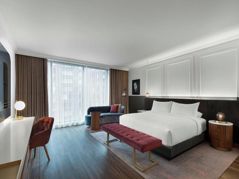 The Honeyrose Hotel, Montreal, A Tribute Portfolio image