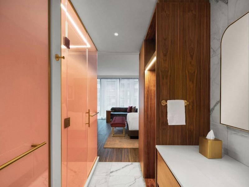 The Honeyrose Hotel, Montreal, A Tribute Portfolio image