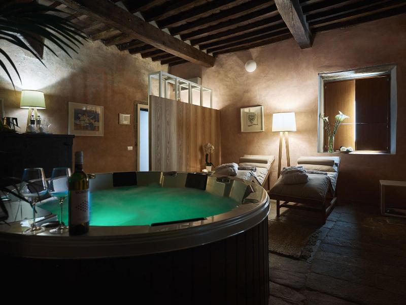 Relais Montepepe Winery & Spa image