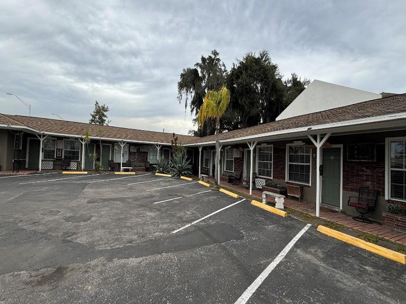 Shamrock Cove Inn image