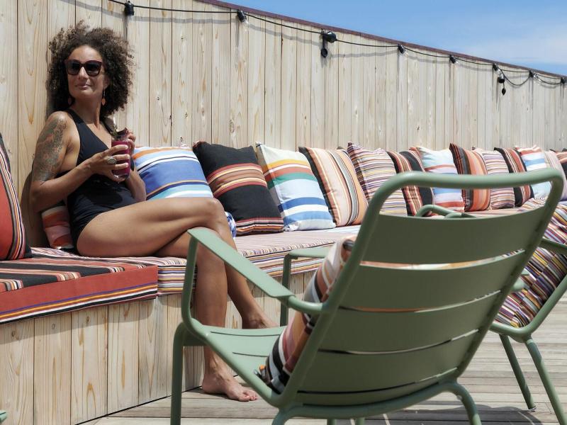 Dina Morgabine Saint Denis image