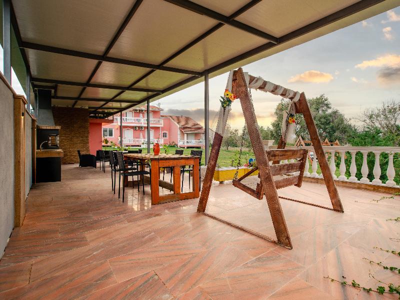 Riposo Studios & Apartments image