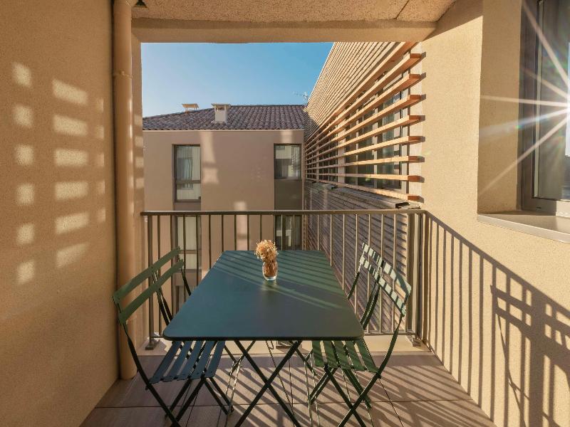 ibis Styles Aix-en-Provence Université image