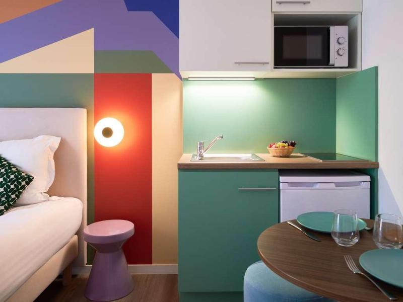 ibis Styles Aix-en-Provence Université image