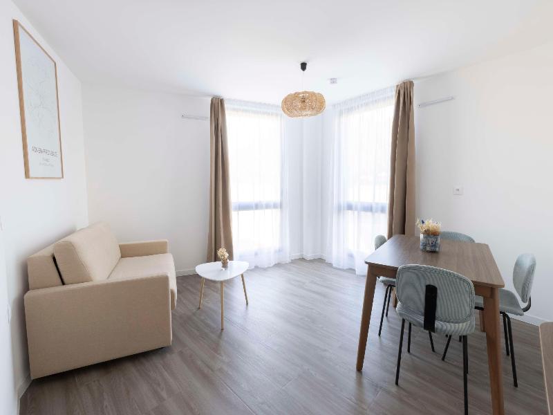 ibis Styles Aix-en-Provence Université image