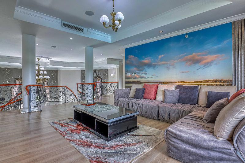 Villa Tasha Luxury Suites