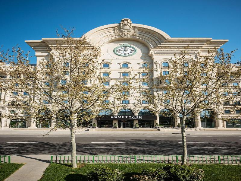 Courtyard By Marriott Baku image