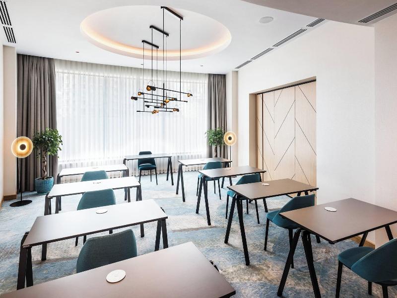 Courtyard By Marriott Baku image