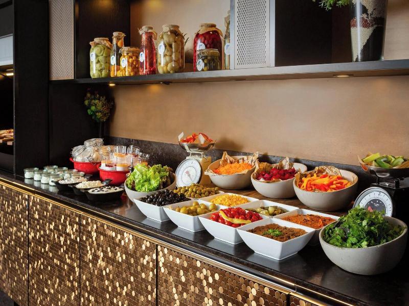 Courtyard By Marriott Baku image