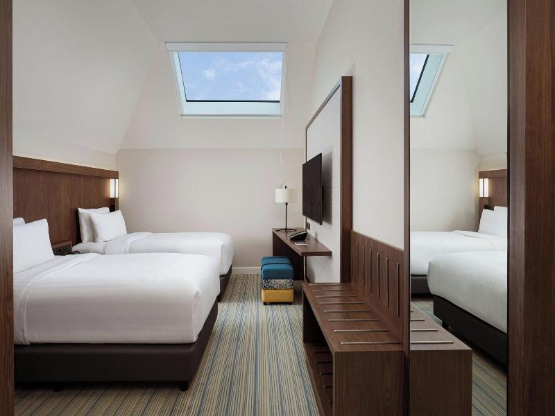 Courtyard By Marriott Baku image