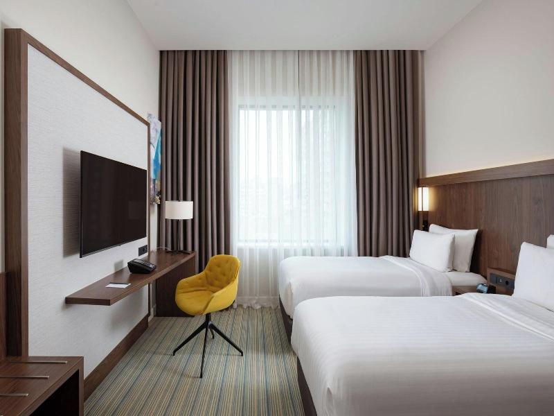 Courtyard By Marriott Baku image