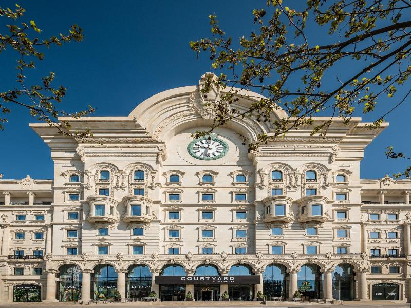 Courtyard By Marriott Baku image