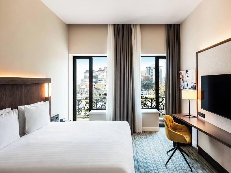 Courtyard By Marriott Baku image