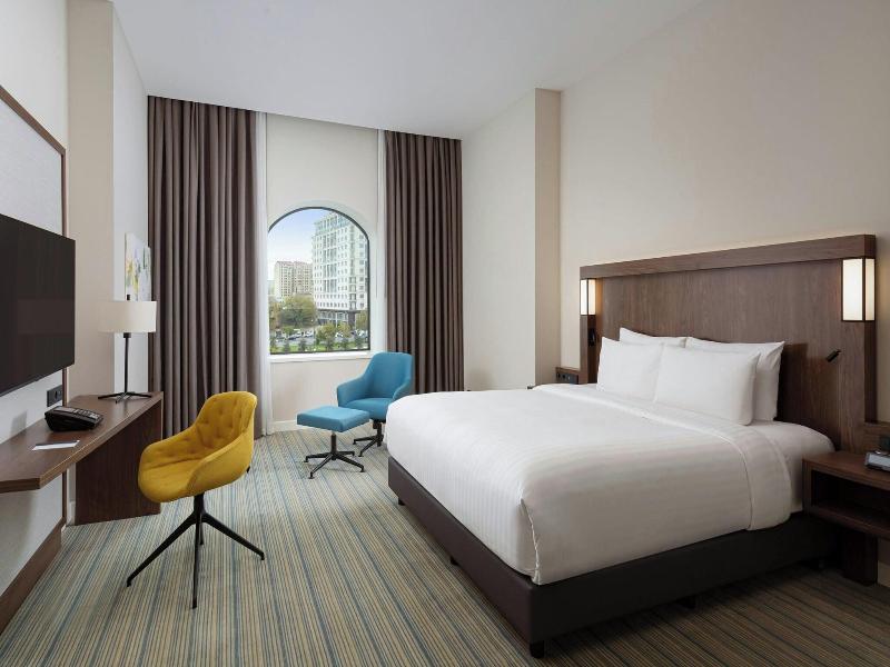 Courtyard By Marriott Baku image