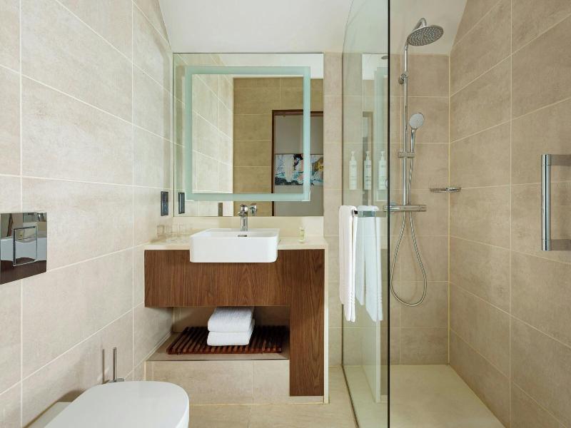 Courtyard By Marriott Baku image
