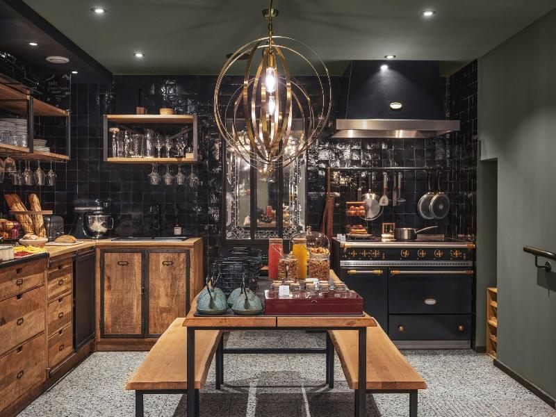 Appartements Place Royale Maisons Du Monde Ha Te image