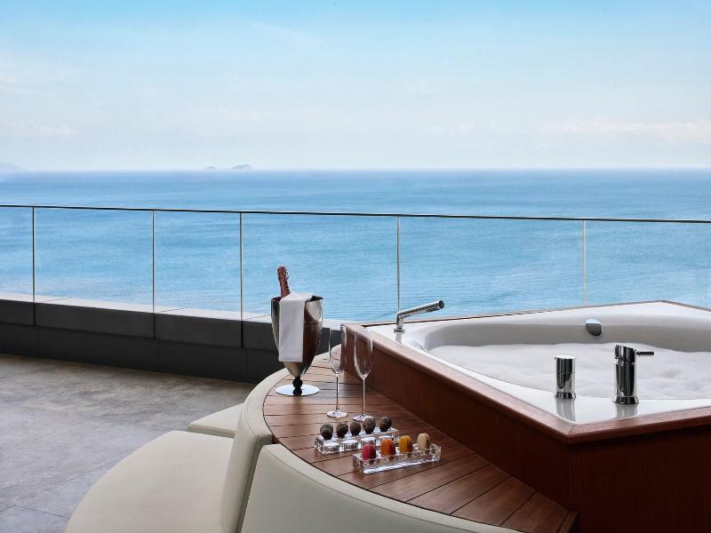 Jw Marriott Hotel Istanbul Marmara Sea image