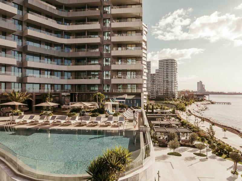 Jw Marriott Hotel Istanbul Marmara Sea image