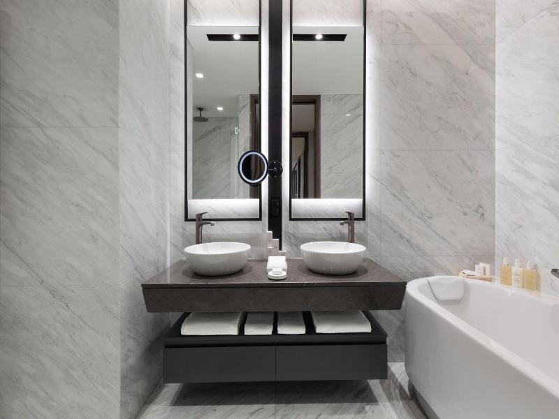 Jw Marriott Hotel Istanbul Marmara Sea image
