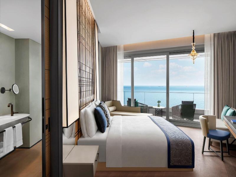 Jw Marriott Hotel Istanbul Marmara Sea image