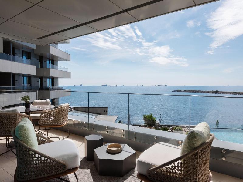Jw Marriott Hotel Istanbul Marmara Sea image